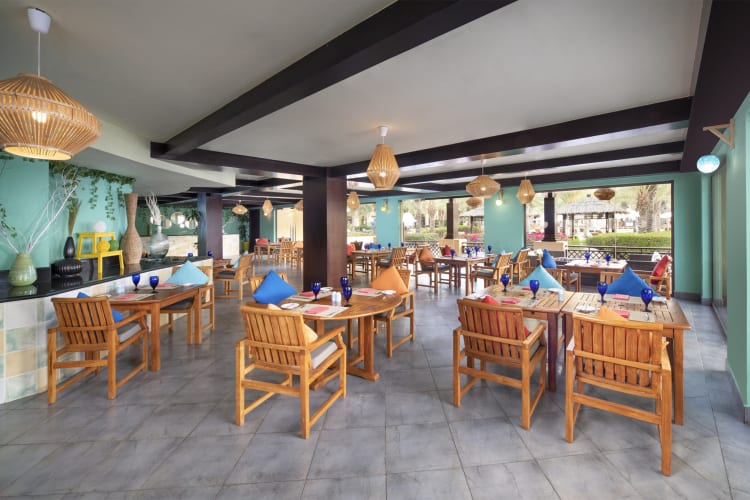 Pura Vida Restaurant 01